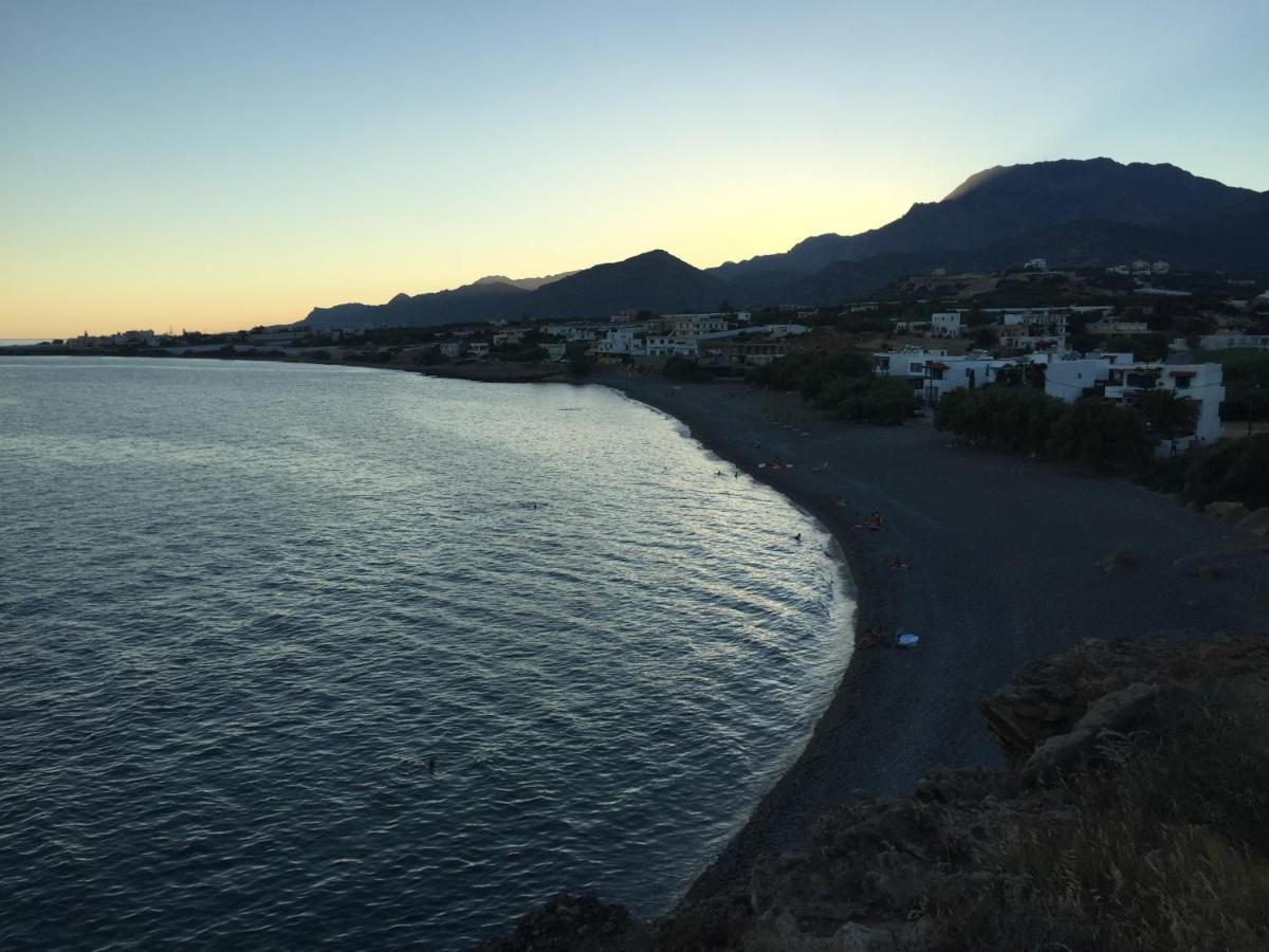 Blue Sea Villa & Apartments Makrýgialos 외부 사진