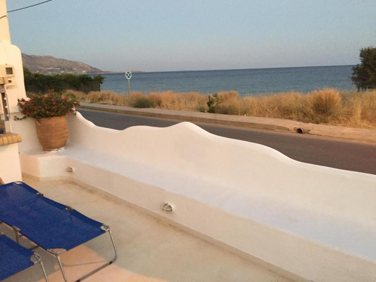 Blue Sea Villa & Apartments Makrýgialos 외부 사진